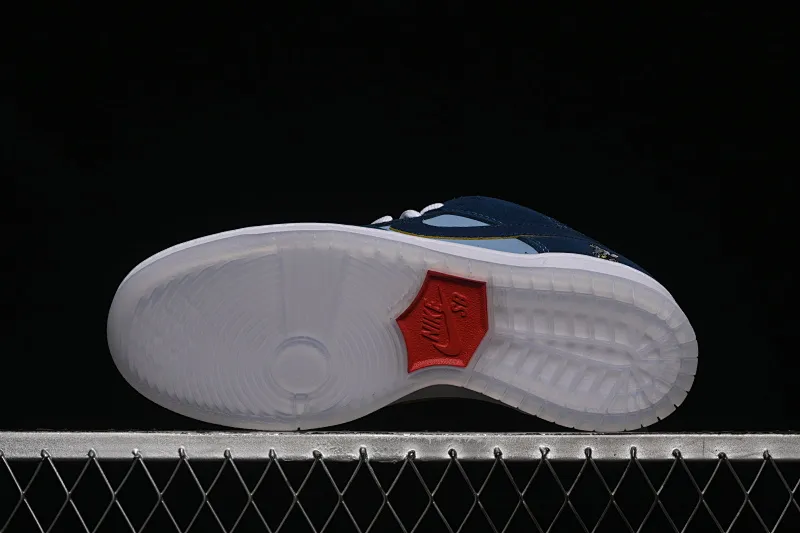 All Categories Nk SB Dunk Series Nk SB Dunk Low Low-top sneakers Nike SB Dunk Low Scratch Blue Chicken SB low-top sports and leisure sneakers DX5549-400
